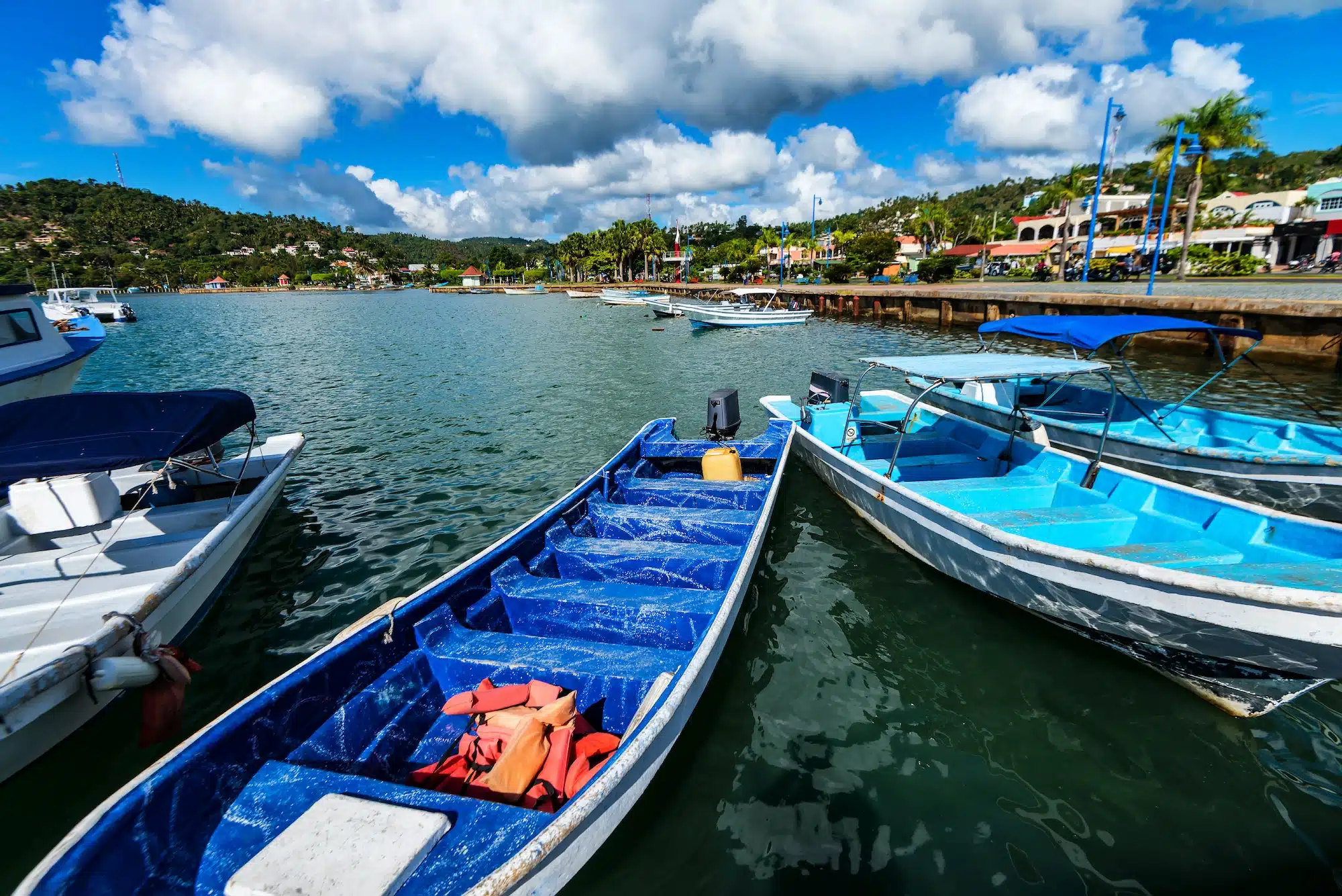 Fischerboote in Samana, Dominikanische Republik