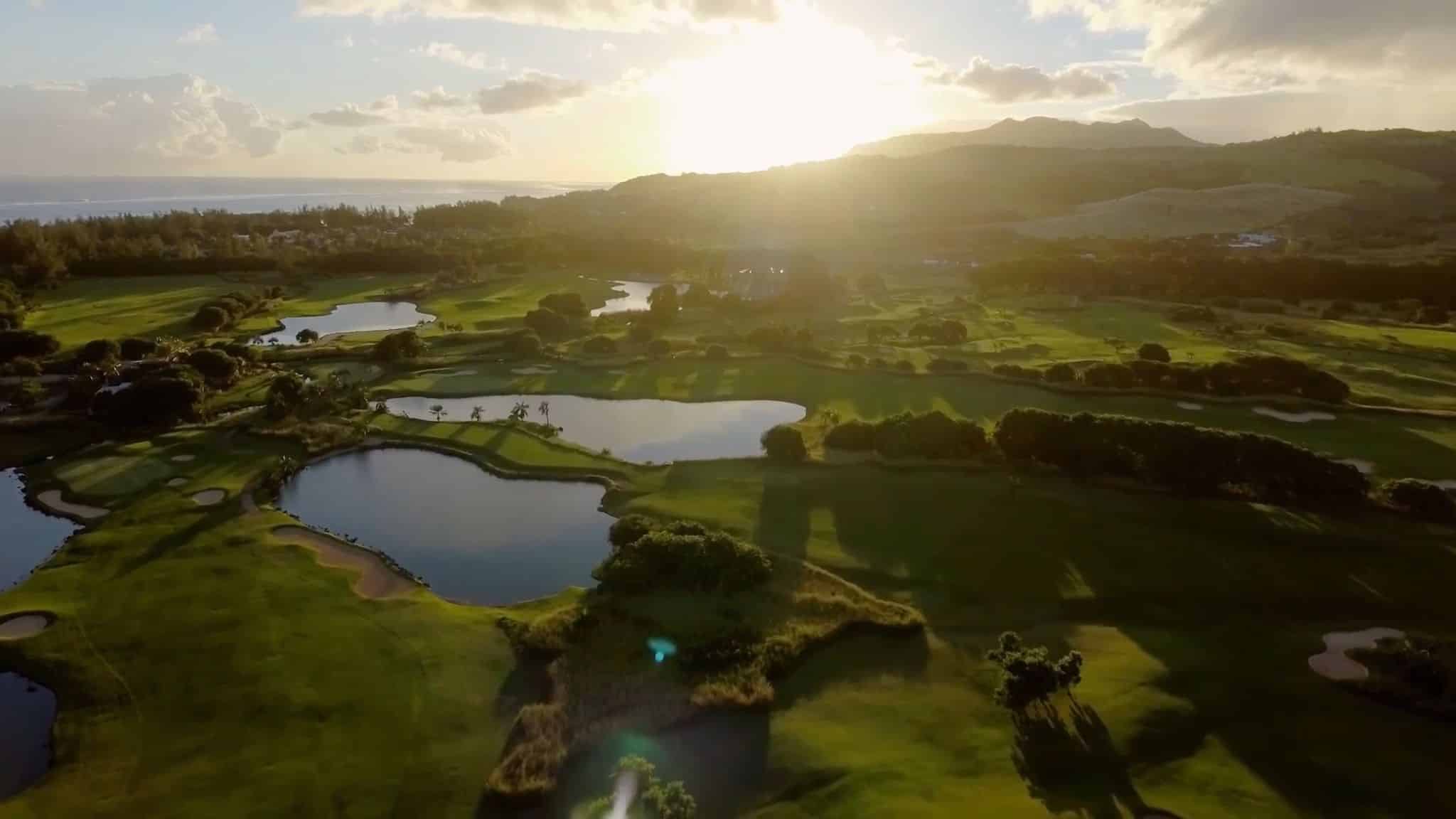 Heritage Golf Club Mauritius eröffnet neuen Links-Golfplatz Golfer 4 Heritage Golf Club Mauritius eröffnet neuen Links-Golfplatz Heritage Golf Resort Mauritius 002 Golfreisen