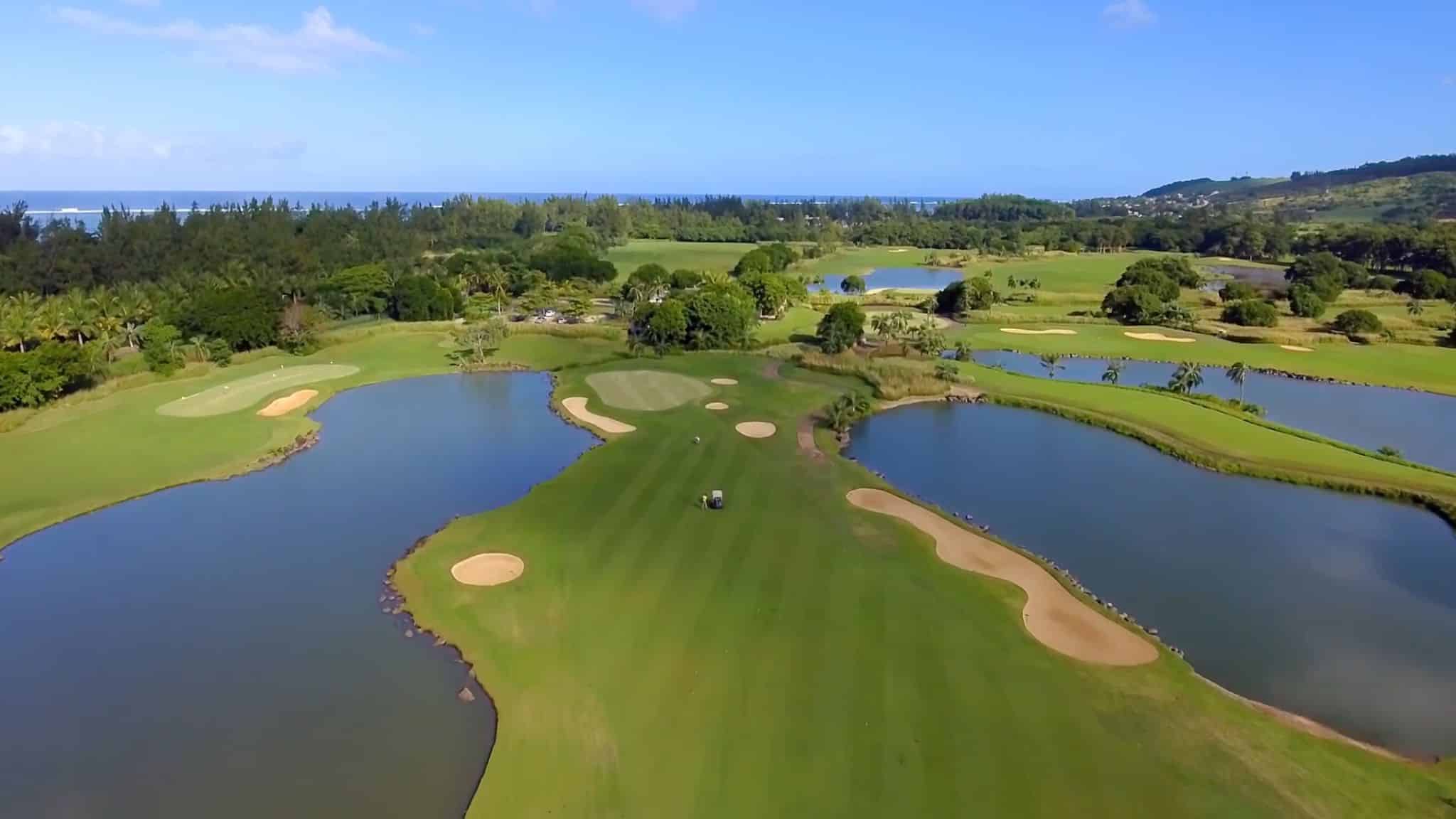 Heritage Golf Club Mauritius eröffnet neuen Links-Golfplatz Golfer 11 Heritage Golf Club Mauritius eröffnet neuen Links-Golfplatz Heritage Golf Resort Mauritius 011 Golfreisen
