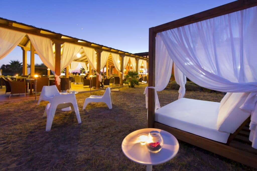 Elba Costa Ballena Beach & Thalasso Resort, Cádiz 26 Beach Club chillout area Golfreisen