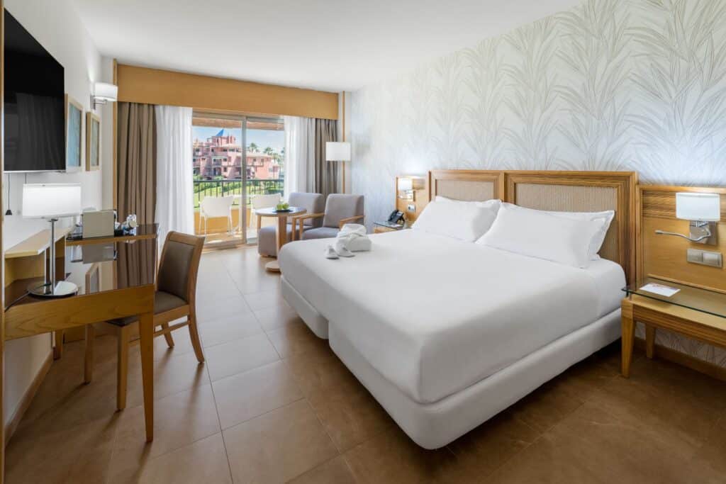 Elba Costa Ballena Beach & Thalasso Resort, Cádiz 8 Double room golf view Golfreisen