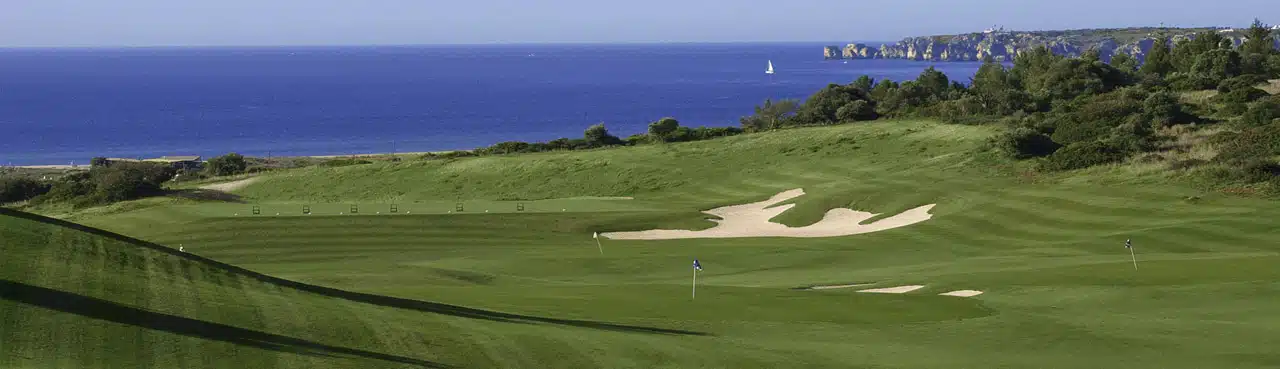 Die Driving Range des Palmares Ocean Living & Golf Resort