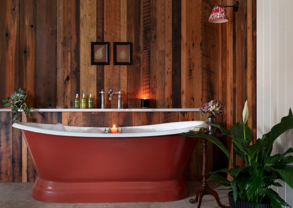 Golf in Kerry: The Ashe Hotel & Manor West Free Standing Bath in the Derrymore Suite at The Ashe Hotel1920x1363 Golfreisen