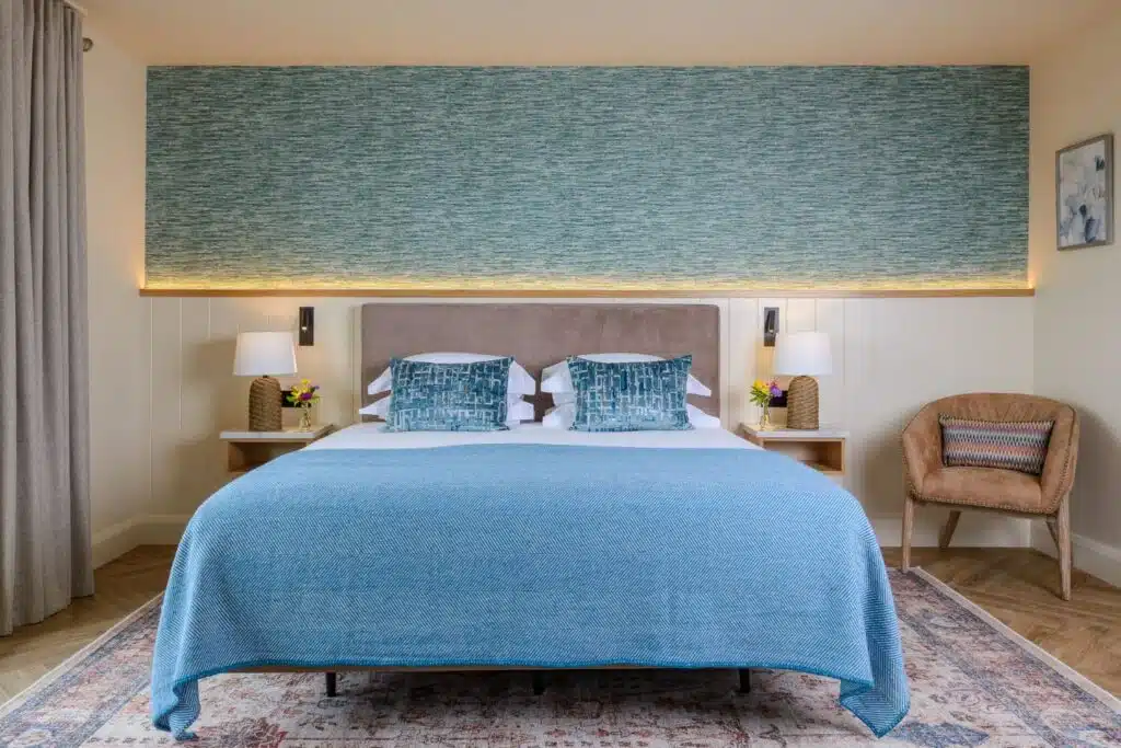 Golf in Kerry: The Ashe Hotel & Manor West Global Golf Reisen Irland 24 Golf in Kerry: The Ashe Hotel & Manor West Manor West Hotel Family Suite2048x1367 Golfreisen