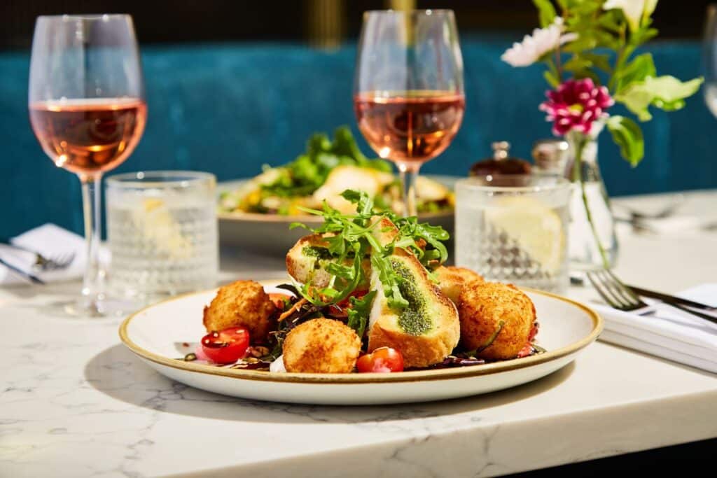 Golf in Kerry: The Ashe Hotel & Manor West The Ashe Hotel Dining5585x3723 Golfreisen