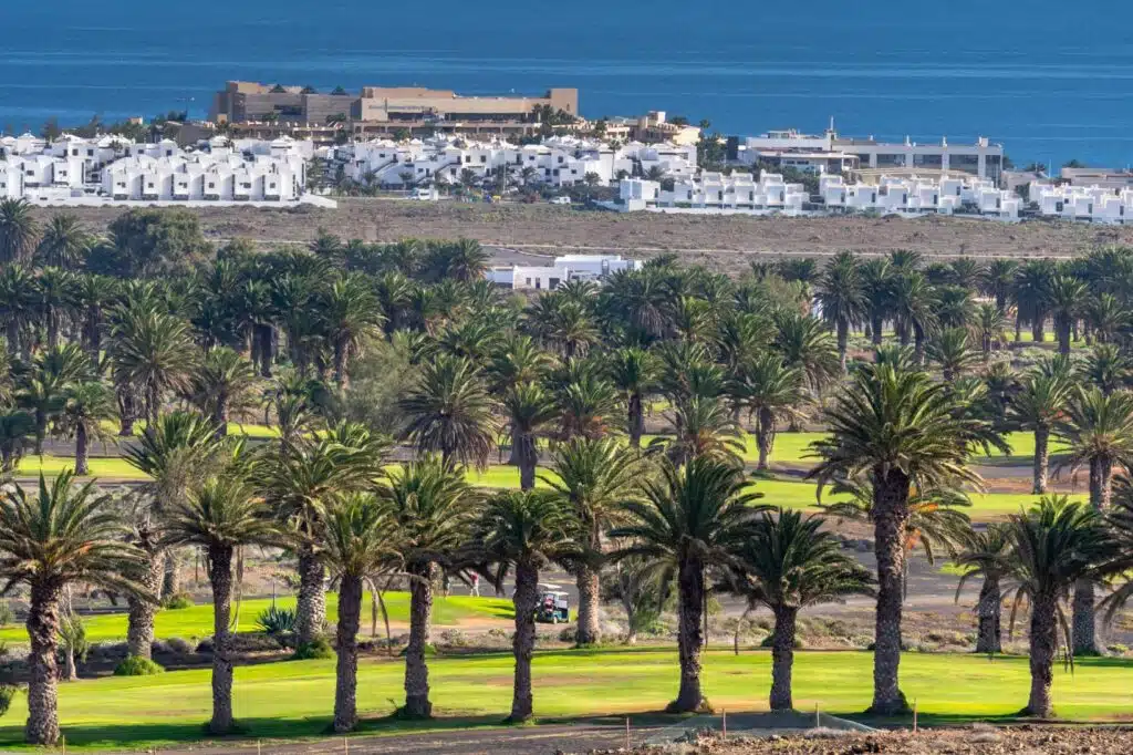 Golfurlaub Lanzarote: Zwei Plätze, ein Vulkan-Paradies Costa Teguise Golf 6 Lanzarote Golf Costa Teguise