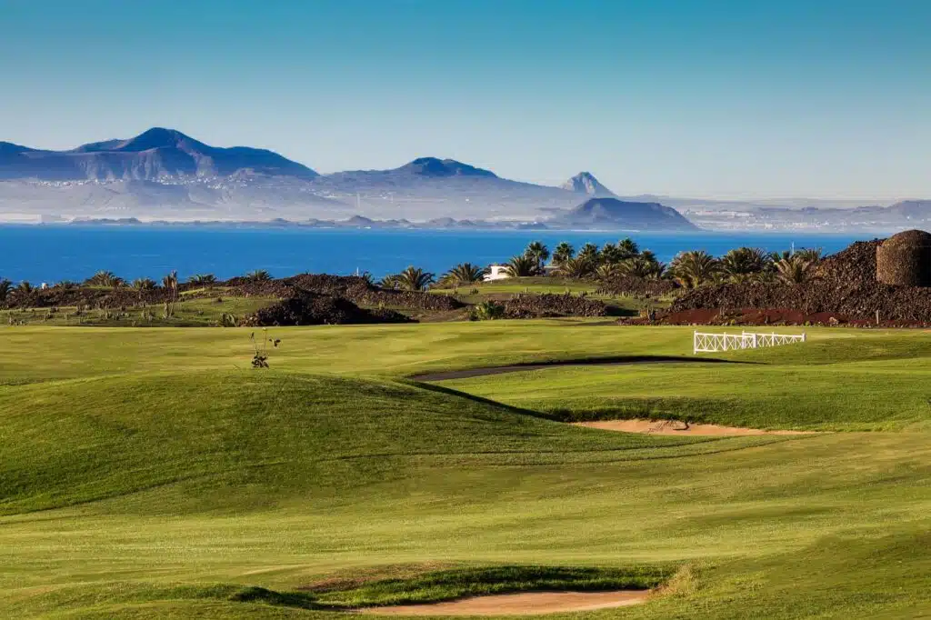 Golfurlaub Lanzarote: Zwei Plätze, ein Vulkan-Paradies Costa Teguise Golf 14 Lanzarote Golf